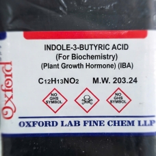 Indole-3-Butyric Acid (IBA) – chất điều hòa sinh trưởng thực vật.