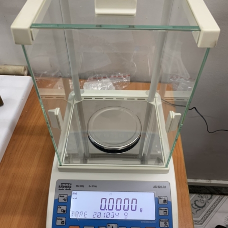 Cân phân tích 4 số  220g 0.0001g Radwag AS220.R1 BA LAN (EU)