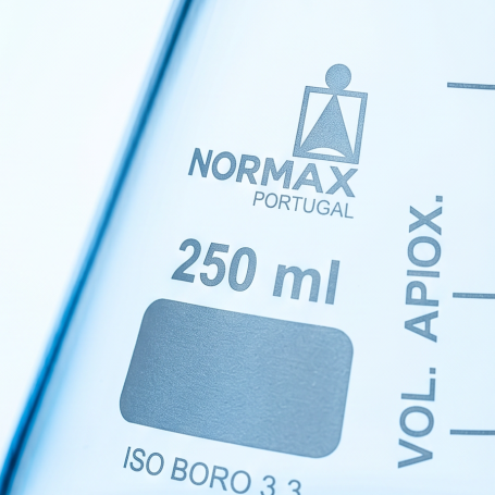 Bình tam giác 250ml Normax