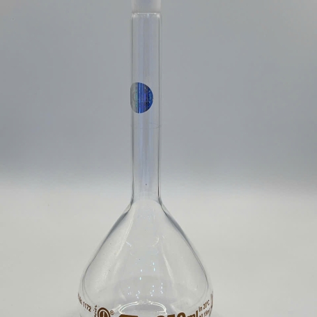 Bình định mức trắng  250ml Glacier